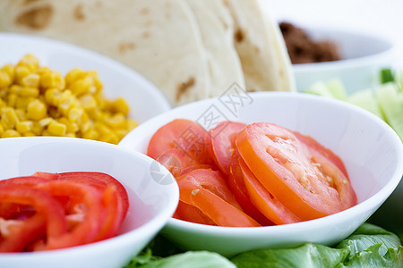 塔可成份元素盘子蔬菜玉米食物红色黄瓜西红柿沙拉午餐胡椒图片