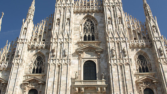 米兰杜奥莫迪米洛窗户教会宗教白色座位大教堂玻璃石头建筑学主教图片