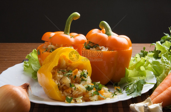 保加利亚烹饪菜沙拉文化香菜香料美食饮食胡椒盘子洋葱叶子图片
