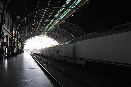 火车站背光灯图片