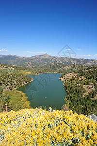 加州阿尔卑斯县高山州内华达北部山区红湖图片