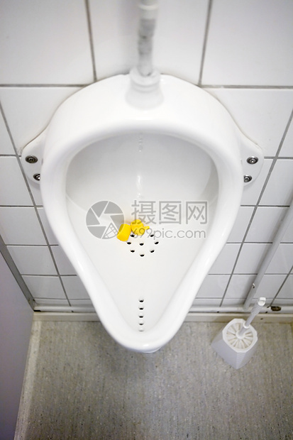 内线细节壁橱房间空气清新剂白色男士浴室黄色卫生间厕所图片