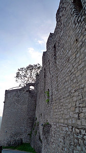 胡亨内芬城堡骑士斗争建筑学房子贵族石头中年残骸建筑东容图片