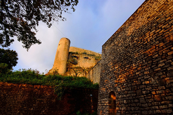 胡亨内芬城堡贵族骑士东容中年残骸建筑石头建筑学黑暗时代堡垒图片