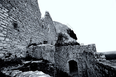 胡亨内芬城堡东容堡垒废墟斗争房子石头贵族骑士建筑中年图片