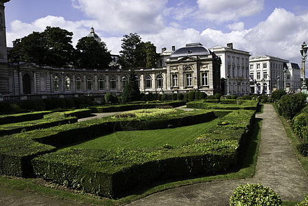 皇宫     比利时布鲁塞尔皇家石头树篱地方建筑学外观花园旅行图片