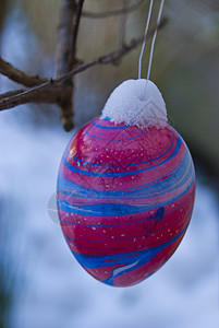 复活节鸡蛋粉色背景图片