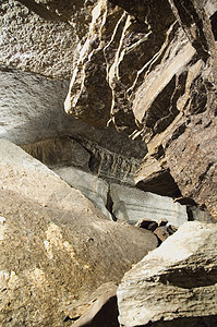 洞穴岩石化石石头队形石灰石图片