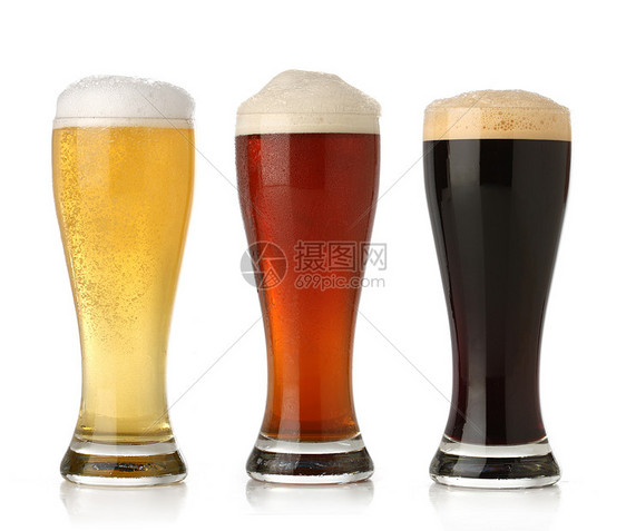 三杯冷啤酒气泡玻璃草稿泡沫黑色眼镜液体金子饮料图片