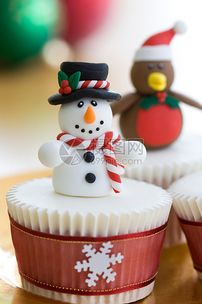 圣诞纸杯蛋糕家庭派对烘烤雪人磨砂雪花蛋糕工艺食物玩意儿图片