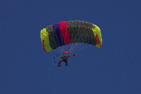空军010飞机防腐剂自由落体天空天篷空气危险闲暇运动跳伞员图片