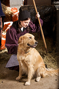 女孩和她的狗狗女孩们乡村农场帽子女士干草宠物女性化女性图片