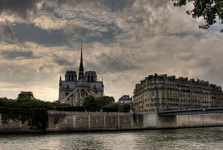 巴黎塞纳河圣母院图片