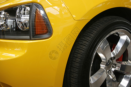黄色肌肉车跑车涡轮合金红色热棒极速者大灯工作头灯轿跑车图片