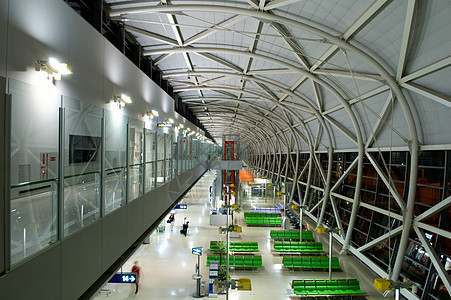 机场的建筑玻璃过境反射人行道蓝色车道旅游建筑学旅行金属图片