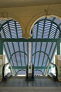 地铁扶梯运动天桥工业楼梯隧道速度电梯自动扶梯小路人行道图片