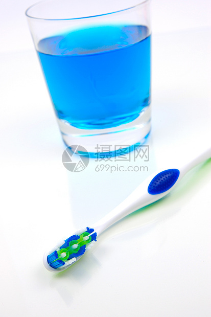 牙科护理卫生冲洗漱口水玻璃牙医衰变刷子图片
