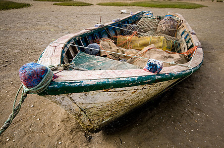 小型渔船小艇钓鱼巡航小屋木头建筑学海洋季节村庄港口图片