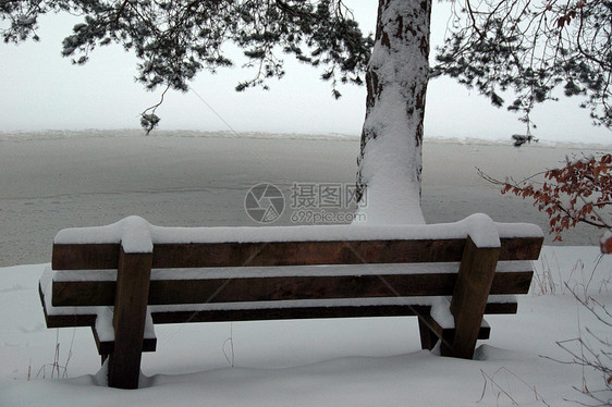 雪雪设想情景图片