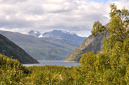 挪威北部地貌景观首脑山脉丘陵支撑峡湾风景图片