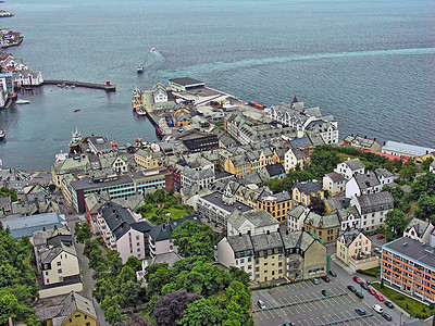 挪威 阿勒森德港口峡湾天空城市房子多云海岸线海岸图片
