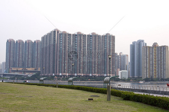 香港公共住房公寓区一楼家庭民众天空蓝色城市火车土地运输居住住宅图片