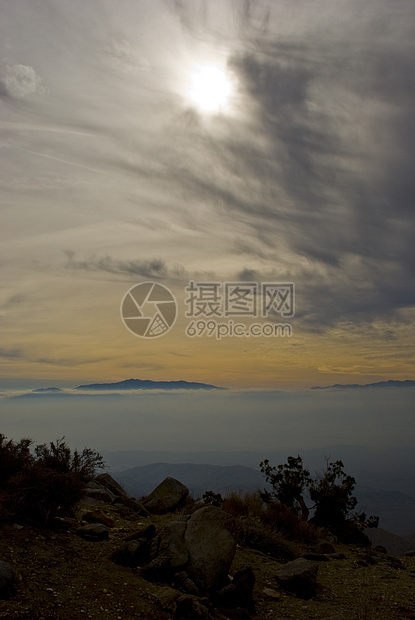 雾太阳美丽薄雾环境情调旅游天空旅行阳光异国图片