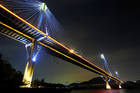 钟九桥 晚上在香港反射地标天际金属天空建筑商业金融旅游黑色图片