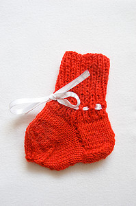 羊毛手工制作的婴儿袜子图片