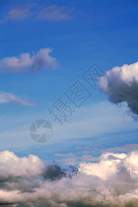 云上蓝天背景图片