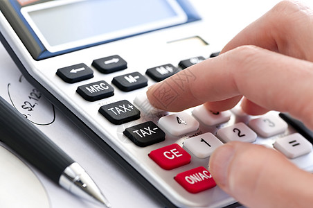 税务计算器和笔计算器金融账本键盘账单纽扣数学收益手指商业图片