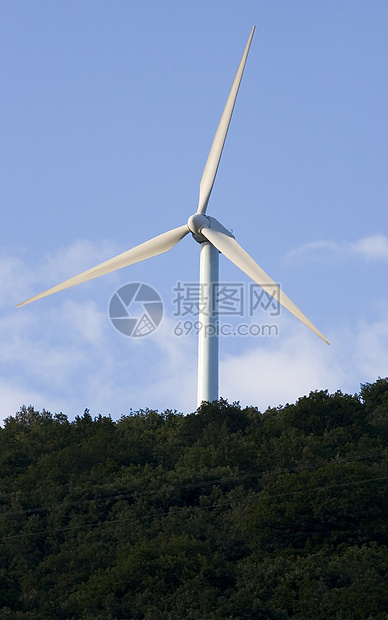 风力磨风机力量风车植物纺纱活力涡轮工业旋转发电机森林图片