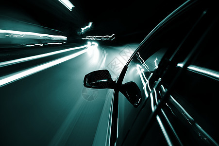 夜间驾车 汽车行驶夜生活速度交通景观红绿灯生活城市市中心行动街道图片