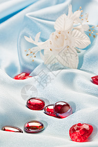 上升和红心纺织品织物白色玫瑰玻璃红色材料布料图片