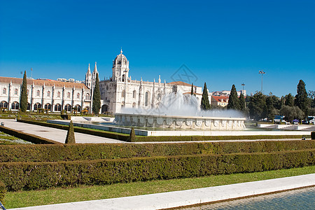 希罗诺地名修道院位于葡萄牙里斯本喷泉地标教会旅行天空世界遗产宗教蓝色石榴石旅游图片