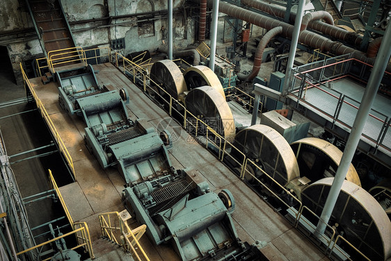 废弃工厂活力构造圆圈金属机械管道建筑废墟机器技术图片
