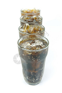 冷可口可乐冰块冷饮饮料派对苏打立方体搅拌机白色汽水玻璃图片