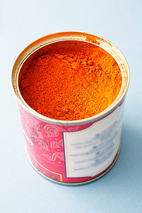 咖喱香料奇利摄影烹饪活力地面粉末配料香料红色背景