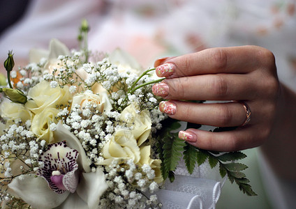 婚礼花束花店已婚女性粉色戒指传统家庭白色女士玫瑰图片