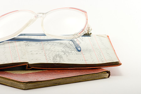 领带和眼镜数字铅笔销售笔记命令羊皮纸平衡墨水柱子市场图片