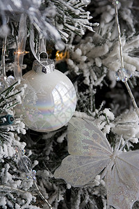 圣诞节灯泡包装金子购物惊喜感恩卡片礼物红色装饰品背景图片