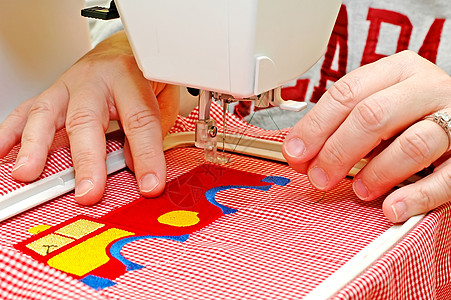 缝线黄色红色十字绣爱好棉布绳索织物缝纫机工艺筒管图片