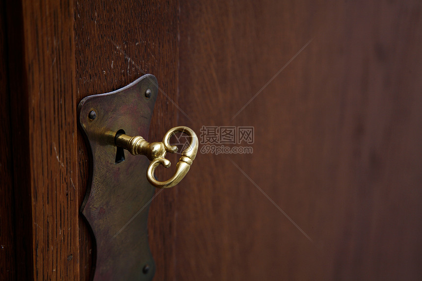 锁定键木头家具房间棕色壁橱隔间内阁衣橱钥匙橱柜图片