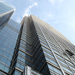 天空压台蓝色技术中心市中心城市财产高楼阳光太阳码头图片