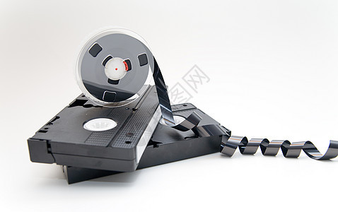 白色背景的旧视频带贮存格式录音机电影数据记录磁带工作室电视技术图片