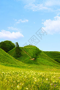 绿山蓝色农场阳光公园乡村太阳天空水平草地爬坡图片