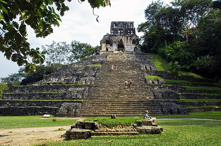 墨西哥帕伦克旅行废墟地标遗迹遗产宗教丛林文化热带寺庙图片