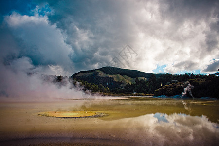 WaioTapu 罗托鲁阿火山区仙境旅行蒸汽水景图片