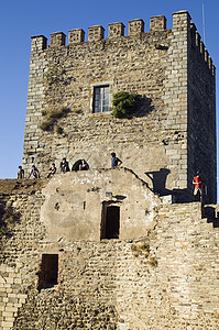 蒙萨拉斯中世纪城堡堂钟 葡萄牙阿伦乔村庄游客楼梯历史性图片