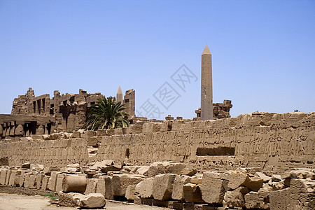 卡纳克寺庙的废墟岩石纪念碑雕塑地标历史性法老雕像考古学建筑学艺术图片